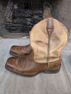 Ariat Men’s Brown Distressed Leather Square Toe Western Boots - Size 8D